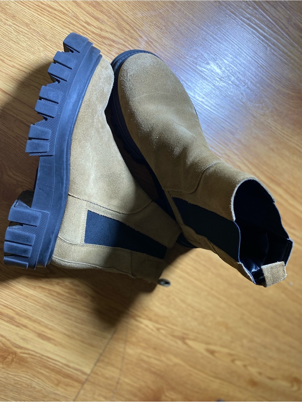 Men's Tan Suede Chukka Boots with Black Elastic Panels